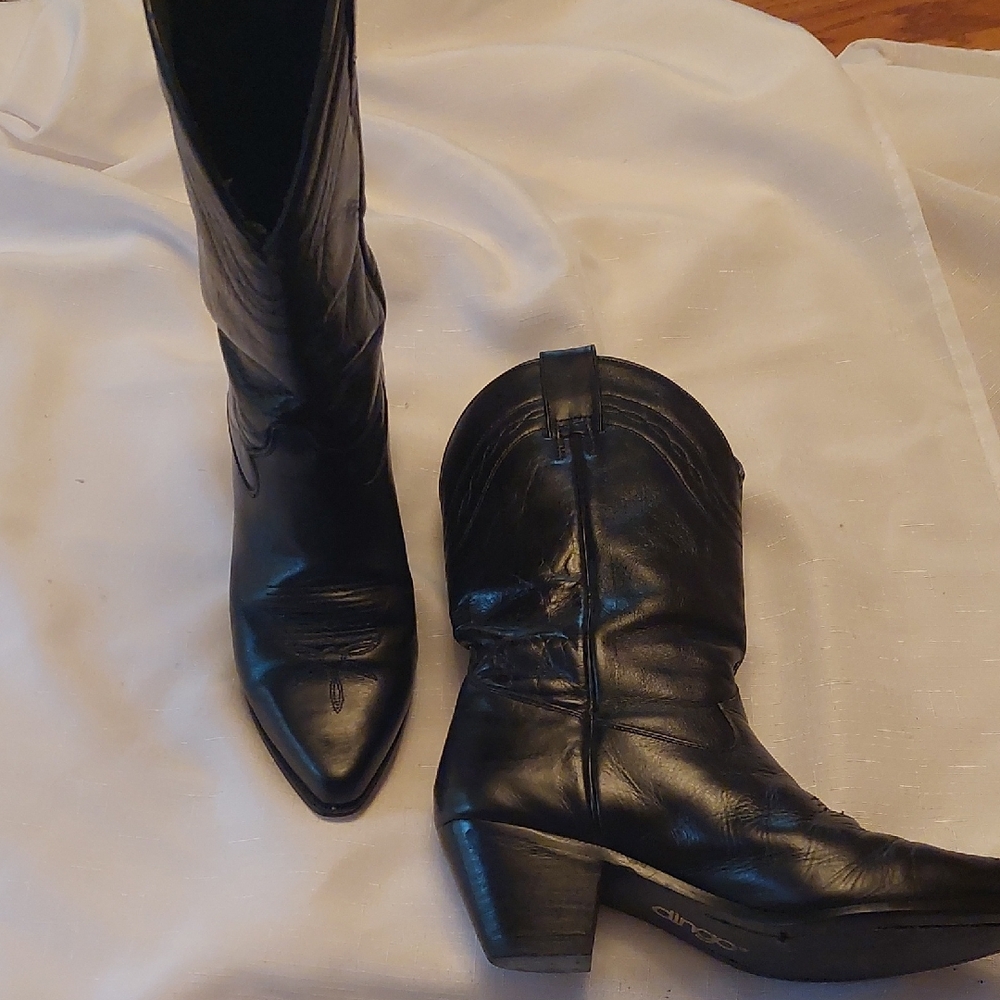 Vintage Dingo Black Leather Western Boots